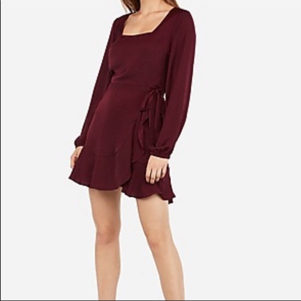Burgundy Tie Waist Small Monochrome Express Dress